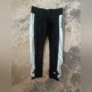 Cropped VS PINK leggings